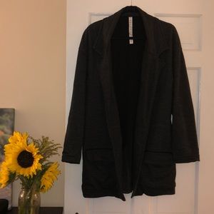 Lululemon Clutch Wrap Grey Jacket/Coat